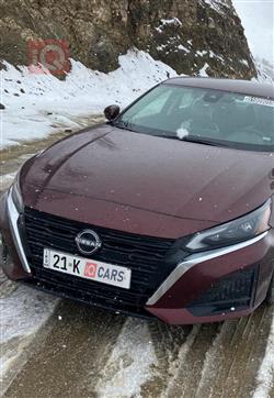 نيسان ألتيما